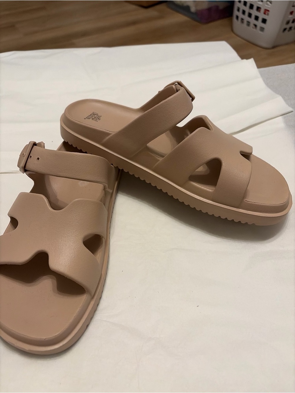 wild fable Beige Adjustable Slide Sandals